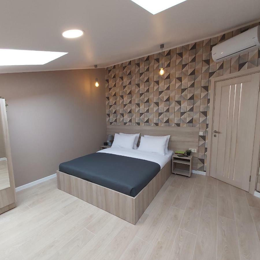 Two-Bedroom Apartment Near Forum Lemberg Exterior foto