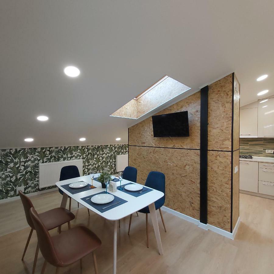 Two-Bedroom Apartment Near Forum Lemberg Exterior foto